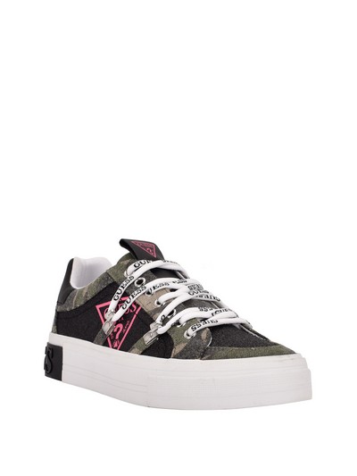 Hilson Sneakers